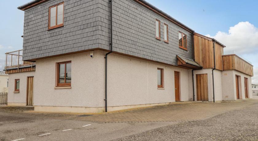 Lossiemouth Bay Cottage