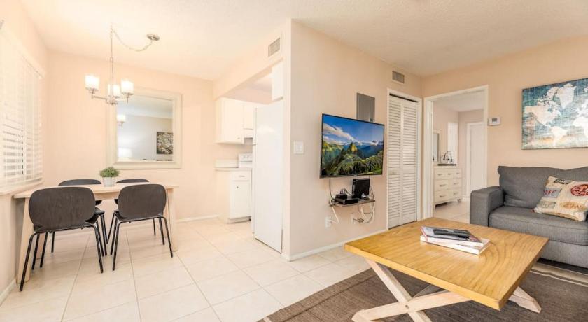 The Retreat 3 - Wilton Manors
