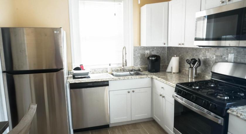 Lincoln Manor - Newly Renovated, 1mile from PHL Airport and Sports Stadiums