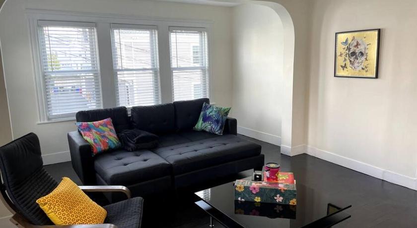 Modern Three Bedroom Condo - Boston