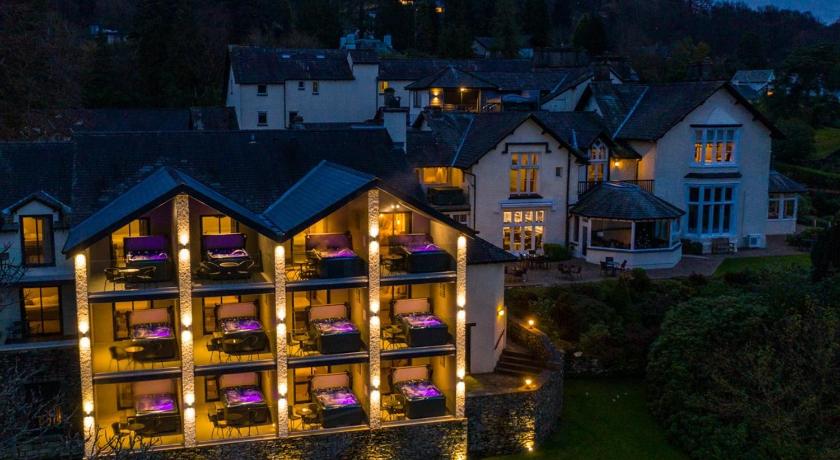 Lakes Hotel & Spa