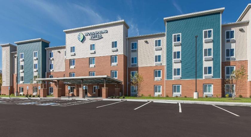 WoodSpring Suites Dayton North