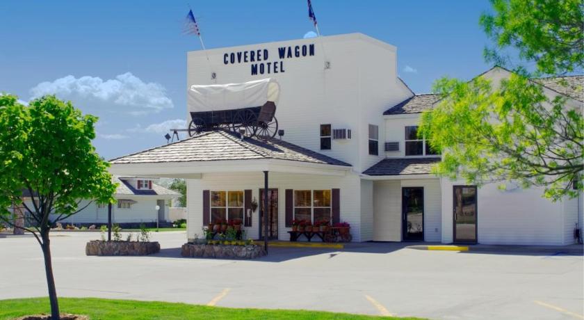 Covered Wagon Motel Lusk WY