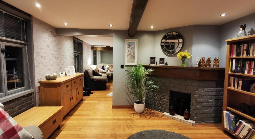 Riverside 2 bed apartment Bewdley Worcestershire