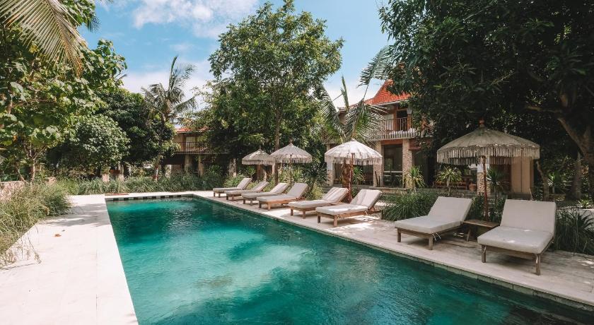 Diamond Beach Villas