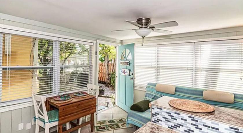 The StarFish Bungalow 1B/1B