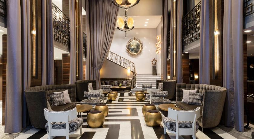 Empire Hotel