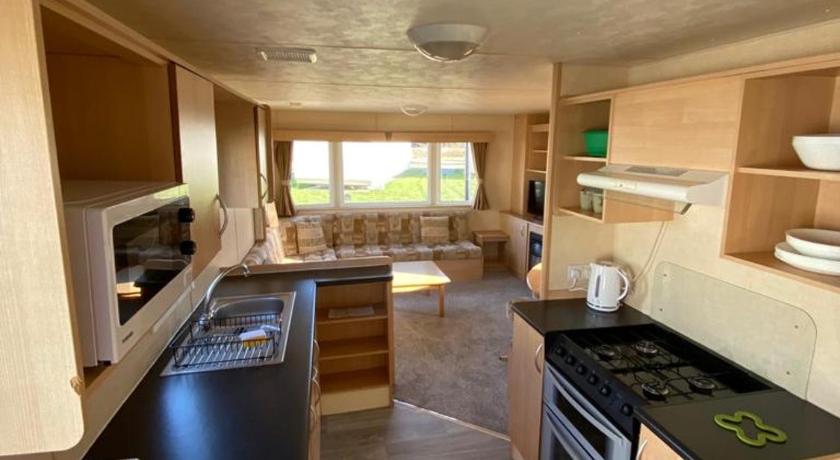 8 Berth Holiday Home with Pools on Martello Beach