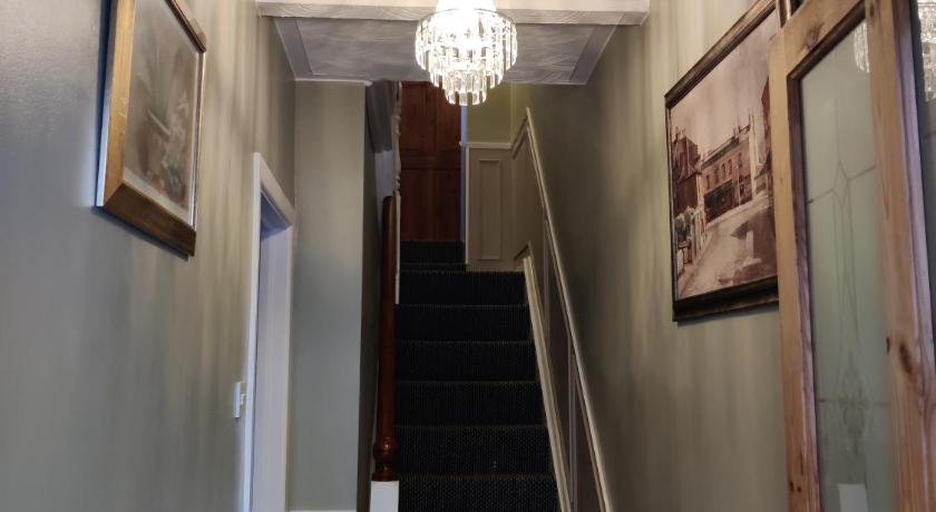 Brads Place - Central Ballymena close to everything