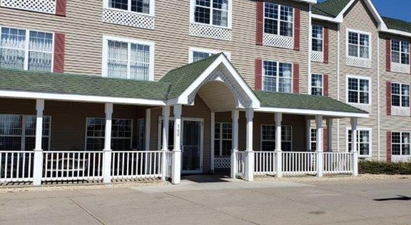 GrandStay Hotel & Suites Hastings