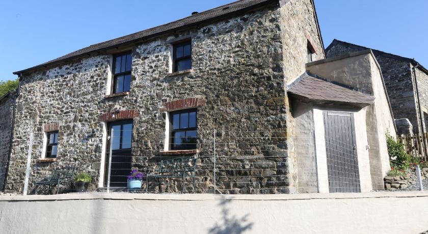 Ponycob hot tub 2 bed ensuite