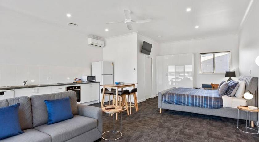 Port Lincoln Shark Apartment 5