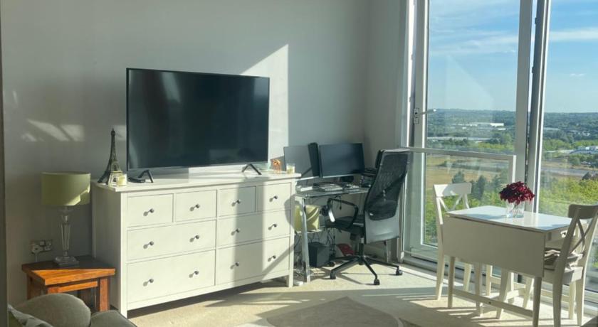 Apartment 7