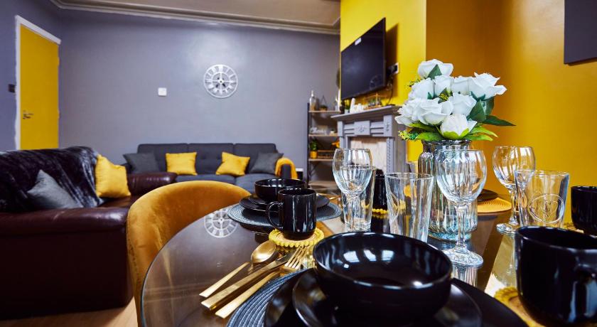 Home away from Home Entire 2 bedroom house