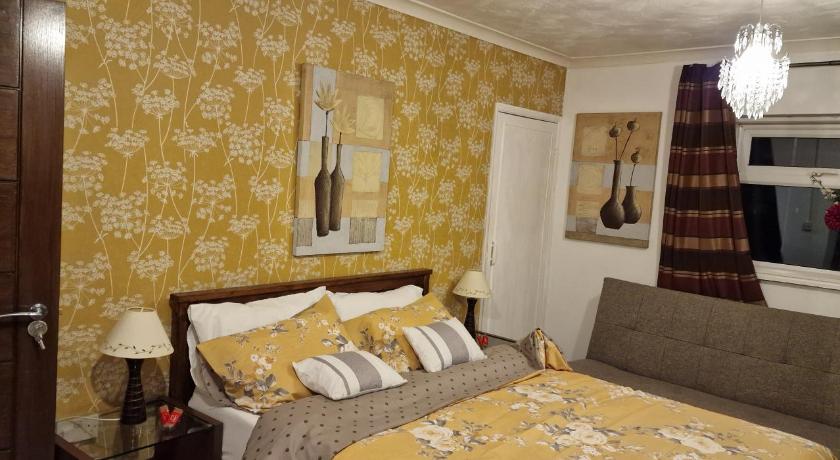 Pleasant Lodge