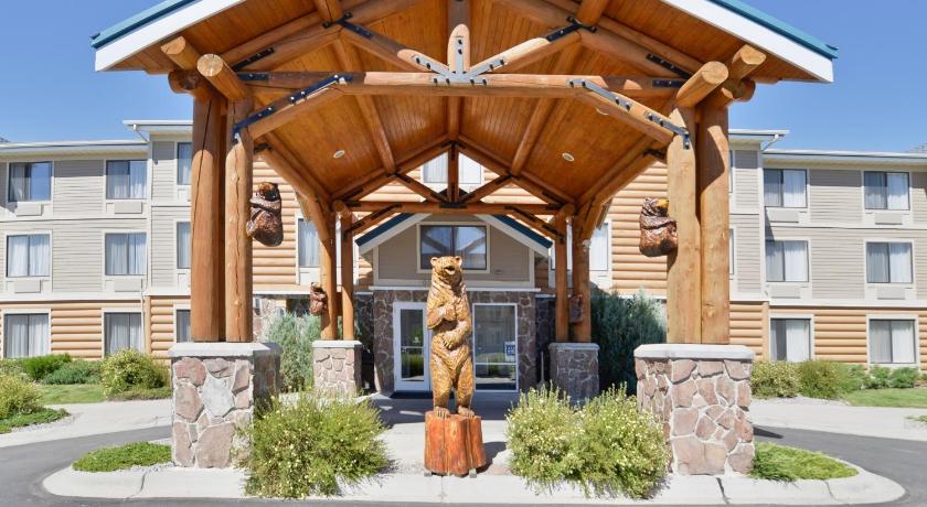 Clubhouse Inn