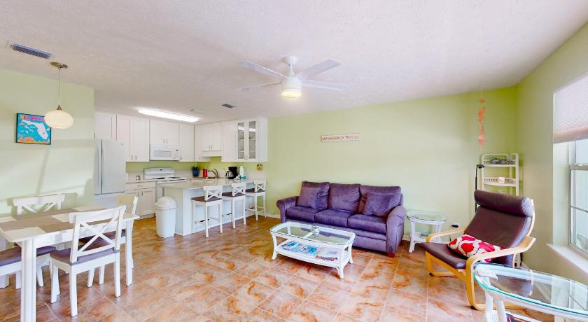 Wendwood Condominiums F2