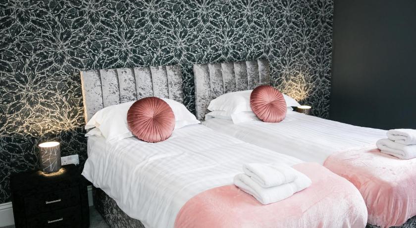 The Woolpack York - Unforgettable Group Getaway in Central York