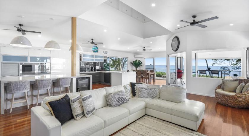 Belle Escapes SeaChange at Clifton beach Luxury Beachfront Home