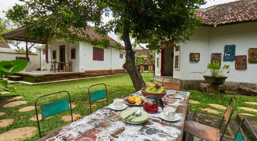 Rumah Paros & Gallery