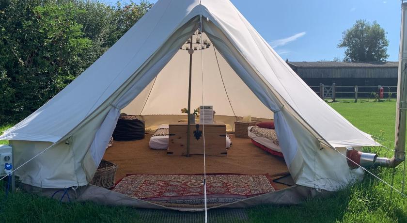 Home Farm Radnage Glamping Bell Tent 4, with Log Burner and Fire Pit