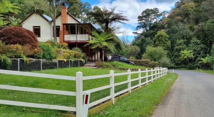 Whitlow Manor 3BR and optional 1BR studio