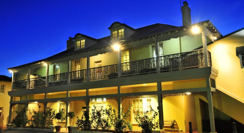 Clifton Motel & Grittleton Lodge