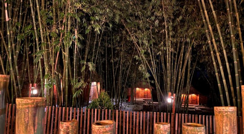 Para para cafe & cottage