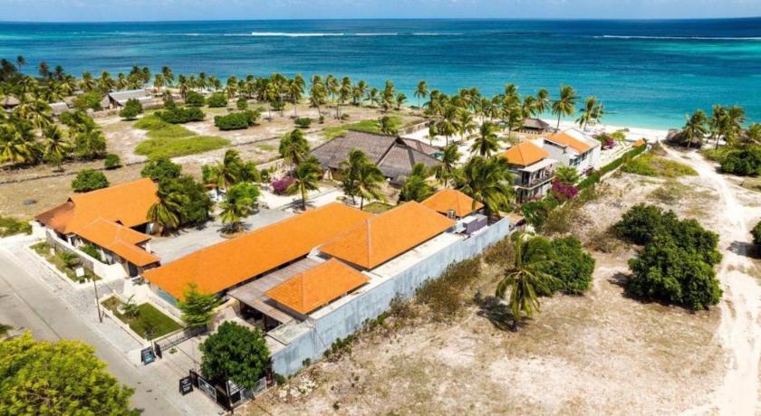 Casa Narrow Villa