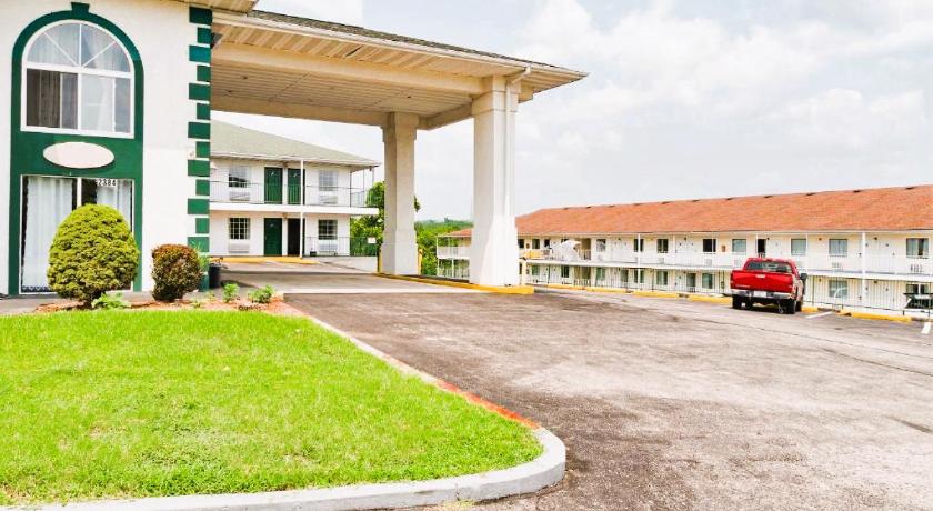 Evergreen Inn