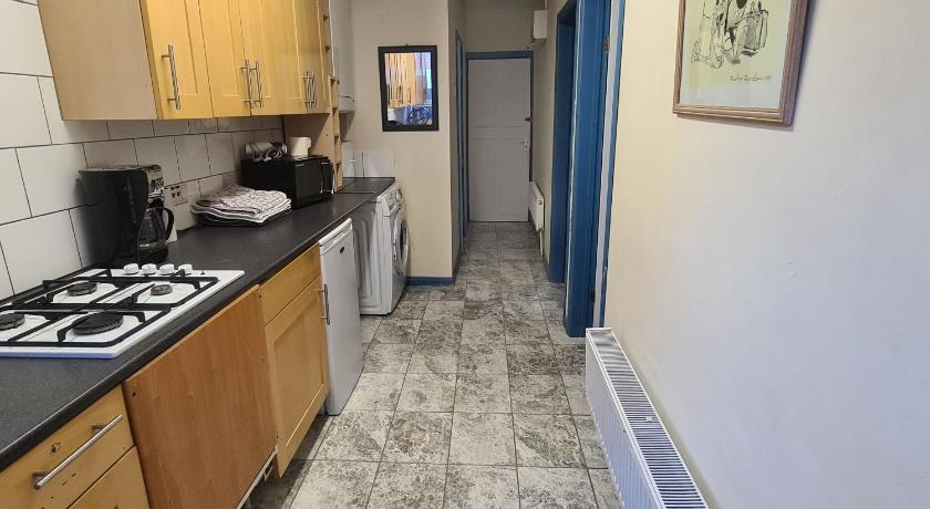 2 Bedroom w/shower flat, ALL TO YOU, not shared