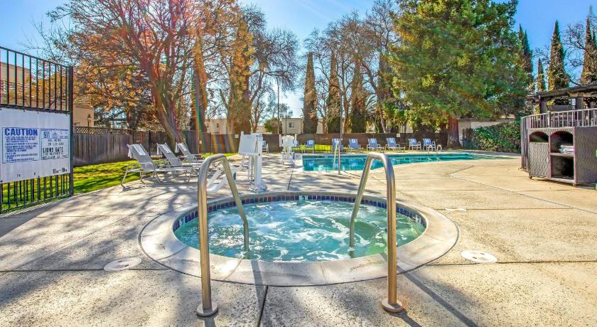 Lions Gate Hotel