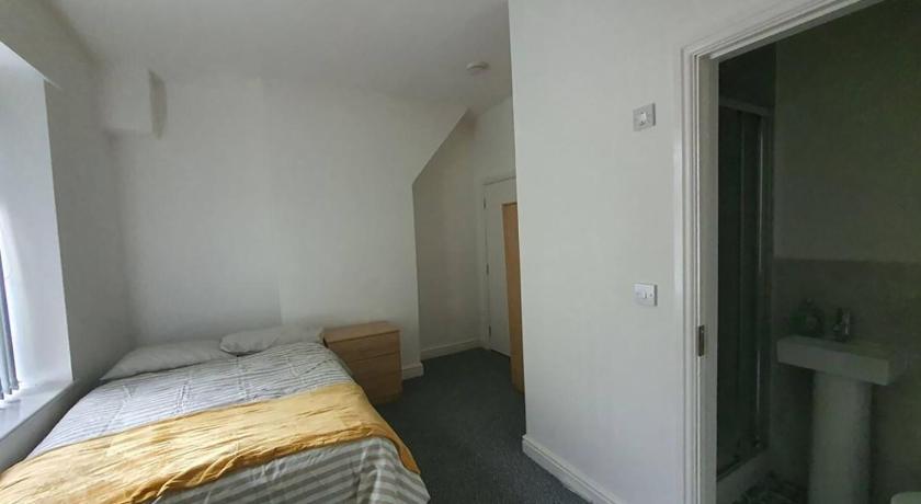 Double Room En-suiteC Burnley City Centre