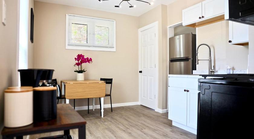 Lincoln, 1 Bedroom House near Xavier & Downtown