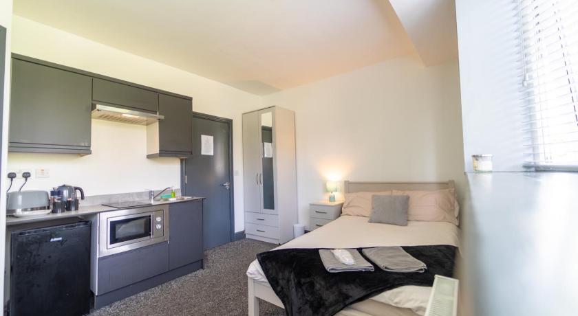 Spacious 1-Bed Studio in Birmingham