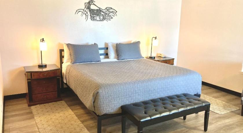 Coast Riders Inn