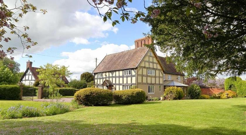 Spenford House 1640 listed house Idilic Location pub walking distance