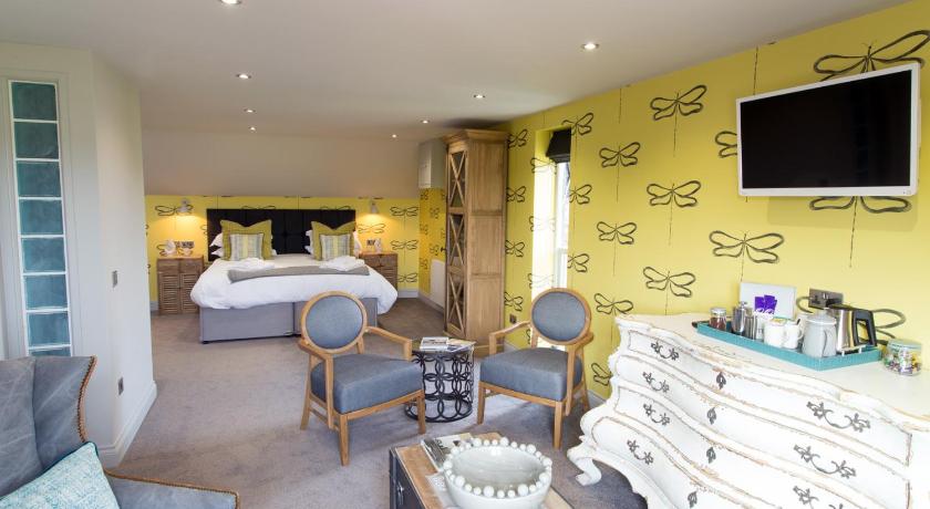 No33 THORNHAM BOUTIQUE SUITES