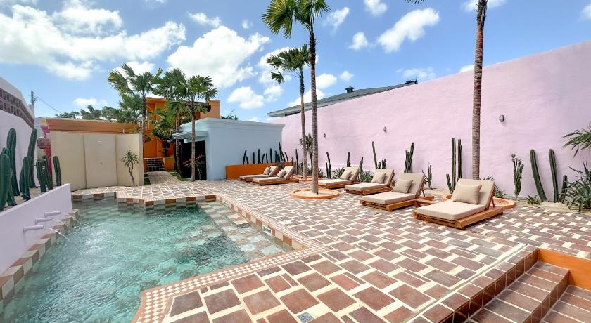 El Barrio Boutique Hotel & Bar