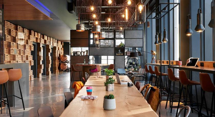 Moxy Edinburgh Fountainbridge