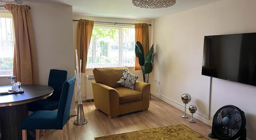Modern Spacious Gated Two Bedrooms Apartment