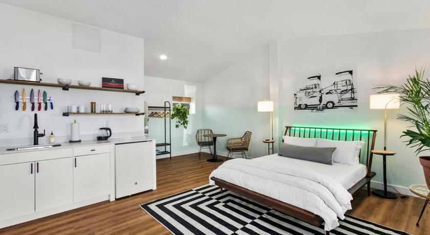Mokuauia Studio suite.nui