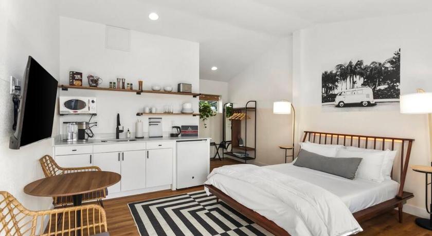 Waiakapuhi Studio suite.ʻoluʻolu palua