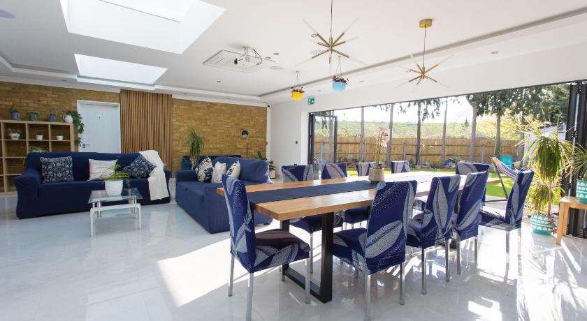Legoland Heathrow Windsor Apartment Hotel