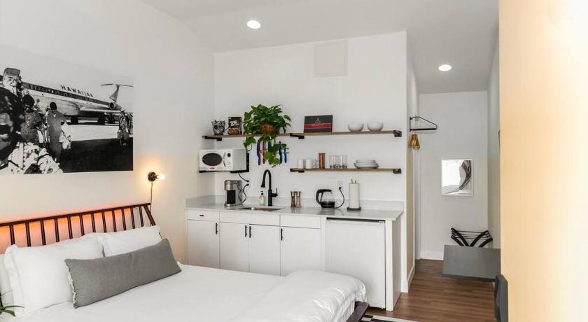 Kaelua Studio suite liʻiliʻi