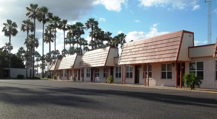 Victoria Palms Inn and Suites