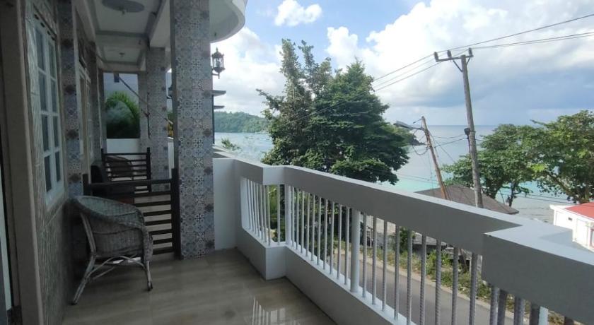 FURQAN GUEST HOUSE Family