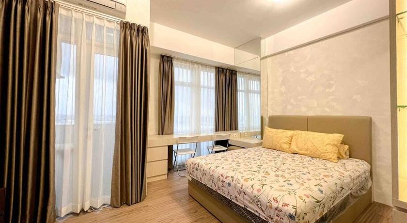 Apt Vasanta Innopark Studio Latte dgn Bathub & Pool Ch3n