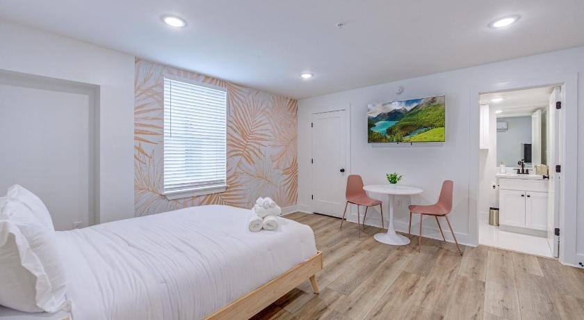 Boho Flamingo Studio Apartment