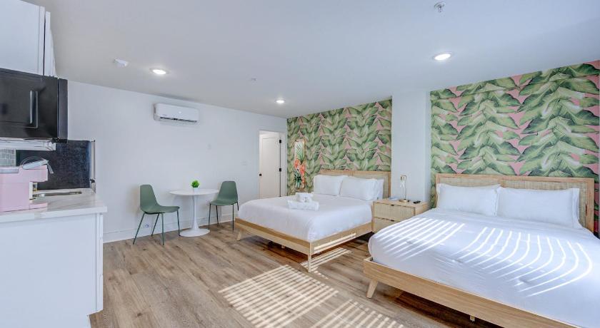 Beverly Hills Studio Apartment 2 Queen Beds